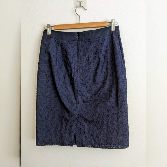 J.Crew Eyelet Pencil Skirt - Navy Blue 100% Cotton - Picture 5 of 6